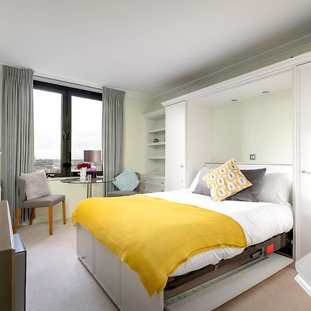 Point West Apartments 伦敦 外观 照片