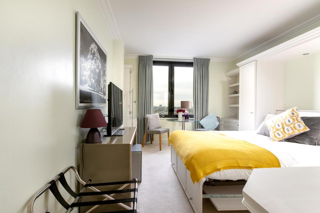 Point West Apartments 伦敦 外观 照片